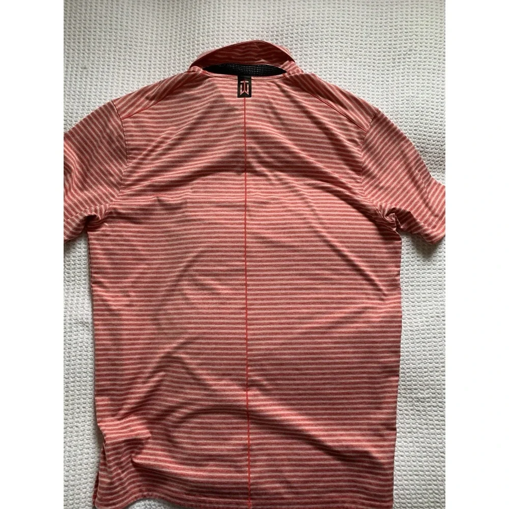 Nike dri fit polo shirt men's medium red‎ striped  100% polyester